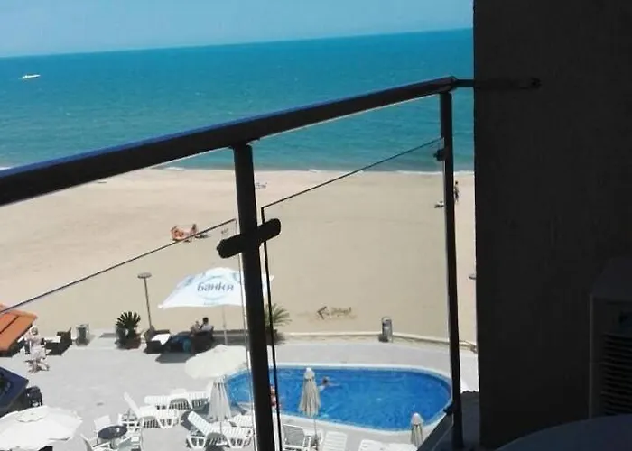 Апартаменты Panoramic Sea View At The Обзор